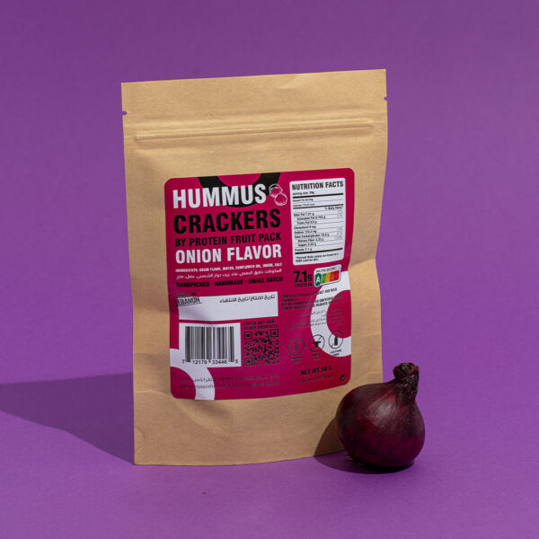 ProteinFruitPack's Onion Flavored Hummus Crackers made from chickpea flour, Mediterranean sea salt, and dried onions.